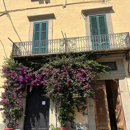 Rilievo In Venezia *